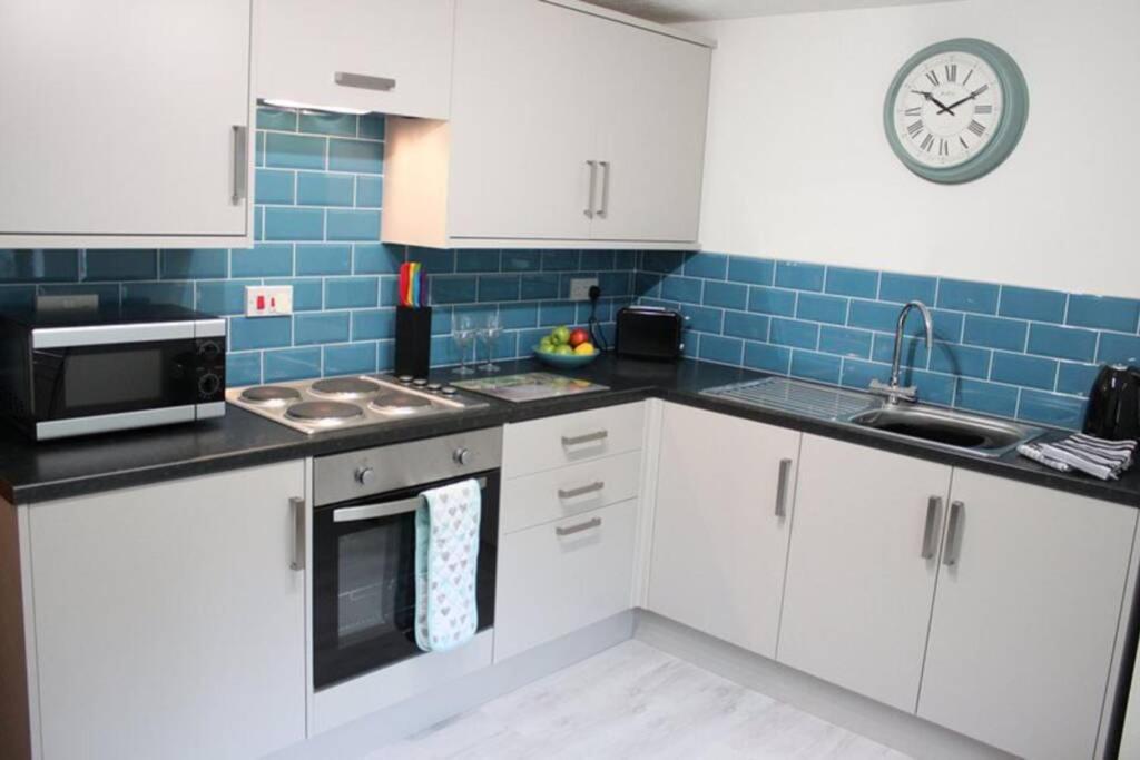 The Little Acorn Apartment Lydney Exterior photo